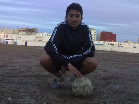 yes i love football..............